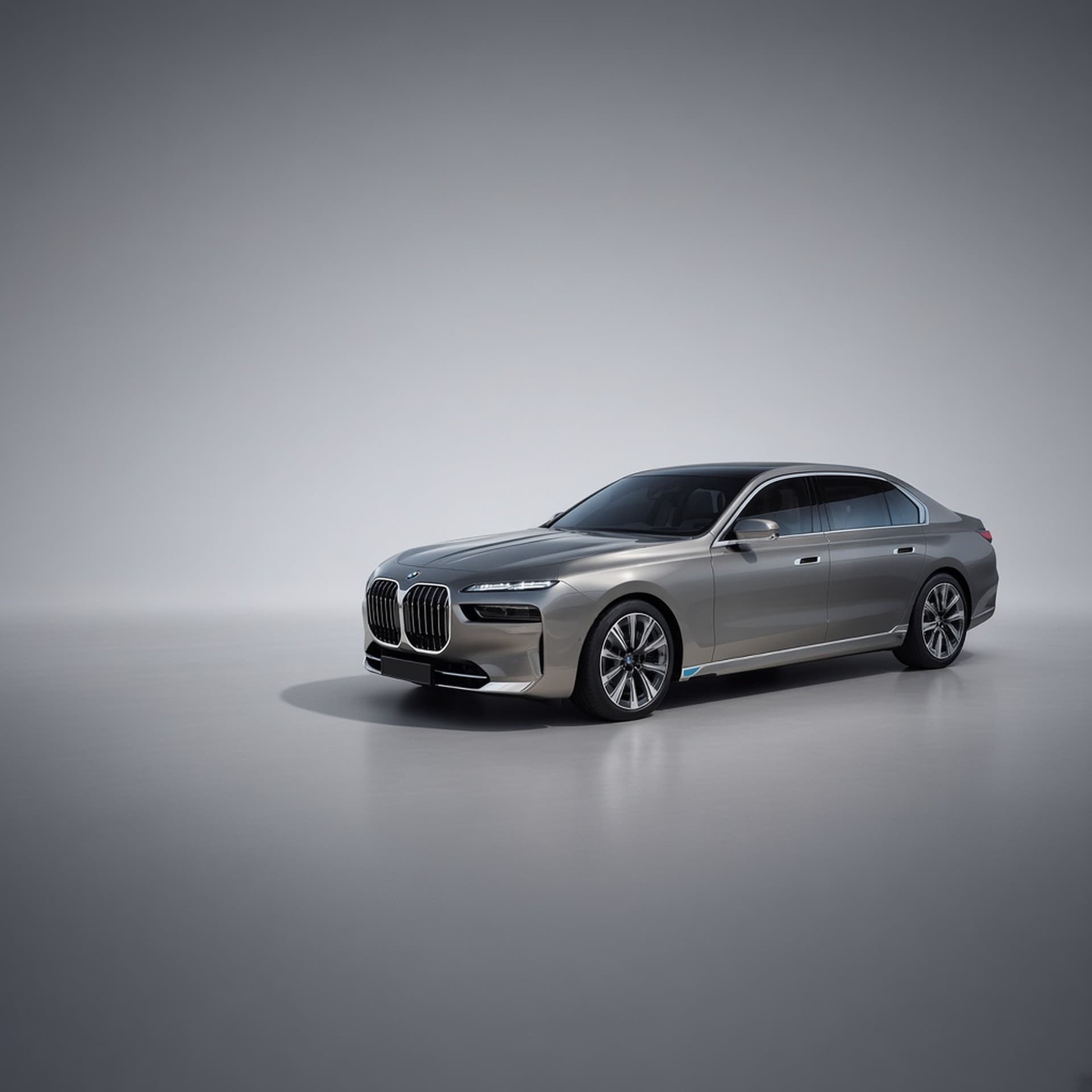 BMW · i7