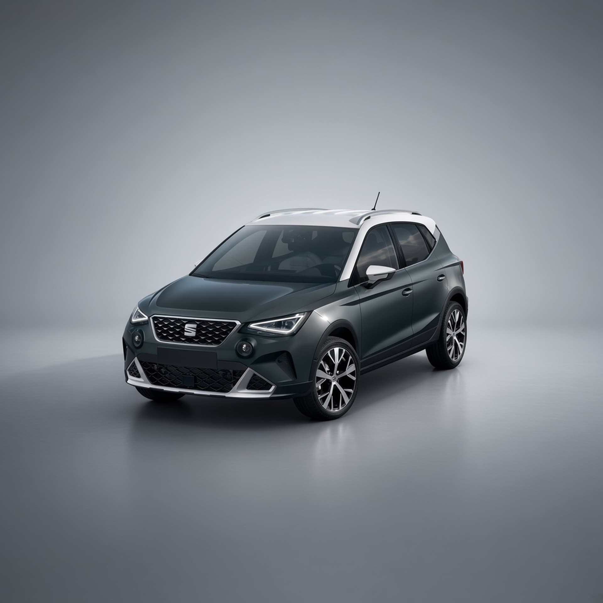 SEAT · Arona
